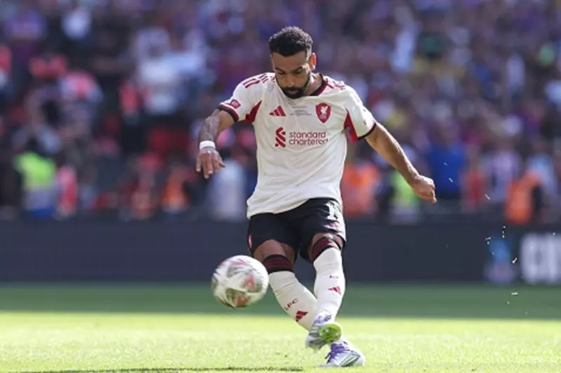 صلاح يسعى لتكرار إنجاز "ليلة ليدز" أمام بورنموث في الدوري الإنجليزي